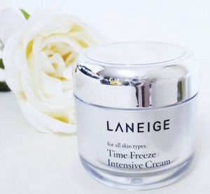 Kem dưỡng ẩm Laneige Time Freeze Intensive Cream EX là sản phẩm kem dưỡng chống lão hóa giúp ngăn chặn những dấu hiệu đầu tiên của lão hóa da