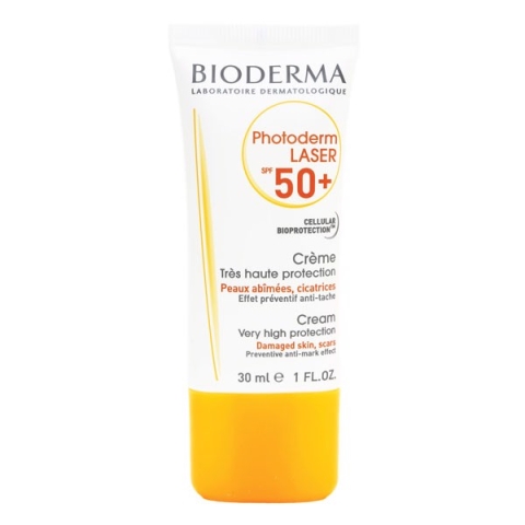 Kem chống nắng Bioderma Photoderm Laser có chất kem mềm mịn, không bị kích ứng da.