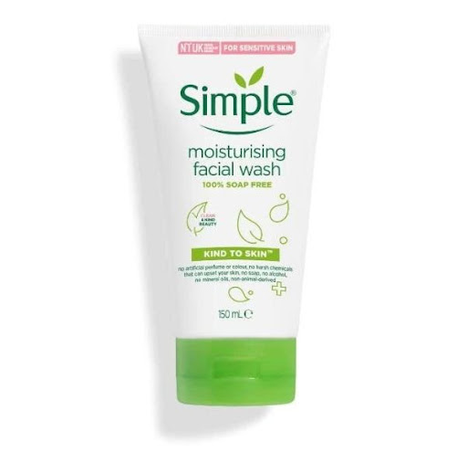 Sữa rửa mặt Simple Moisturising Facial Wash giúp làm sạch sâu