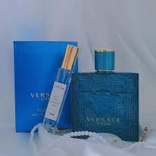 Tất tần tật về thương hiệu nước hoa Versace
