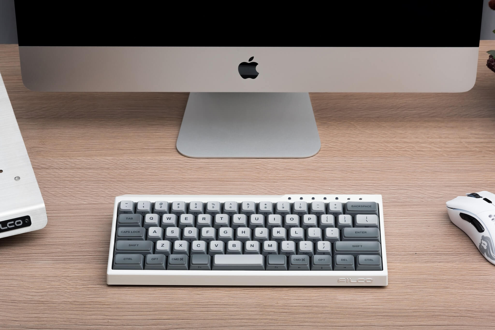 Top 7 mẫu bàn phím cơ cho MacBook đang hot nhất hiện nay