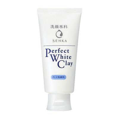 Sữa rửa mặt Perfect White Clay đến từ thương hiệu Senka 