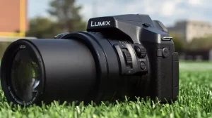 Panasonic Lumix FZ300/FZ330: Máy ảnh cùng tính năng quay video 4K tuyệt vời